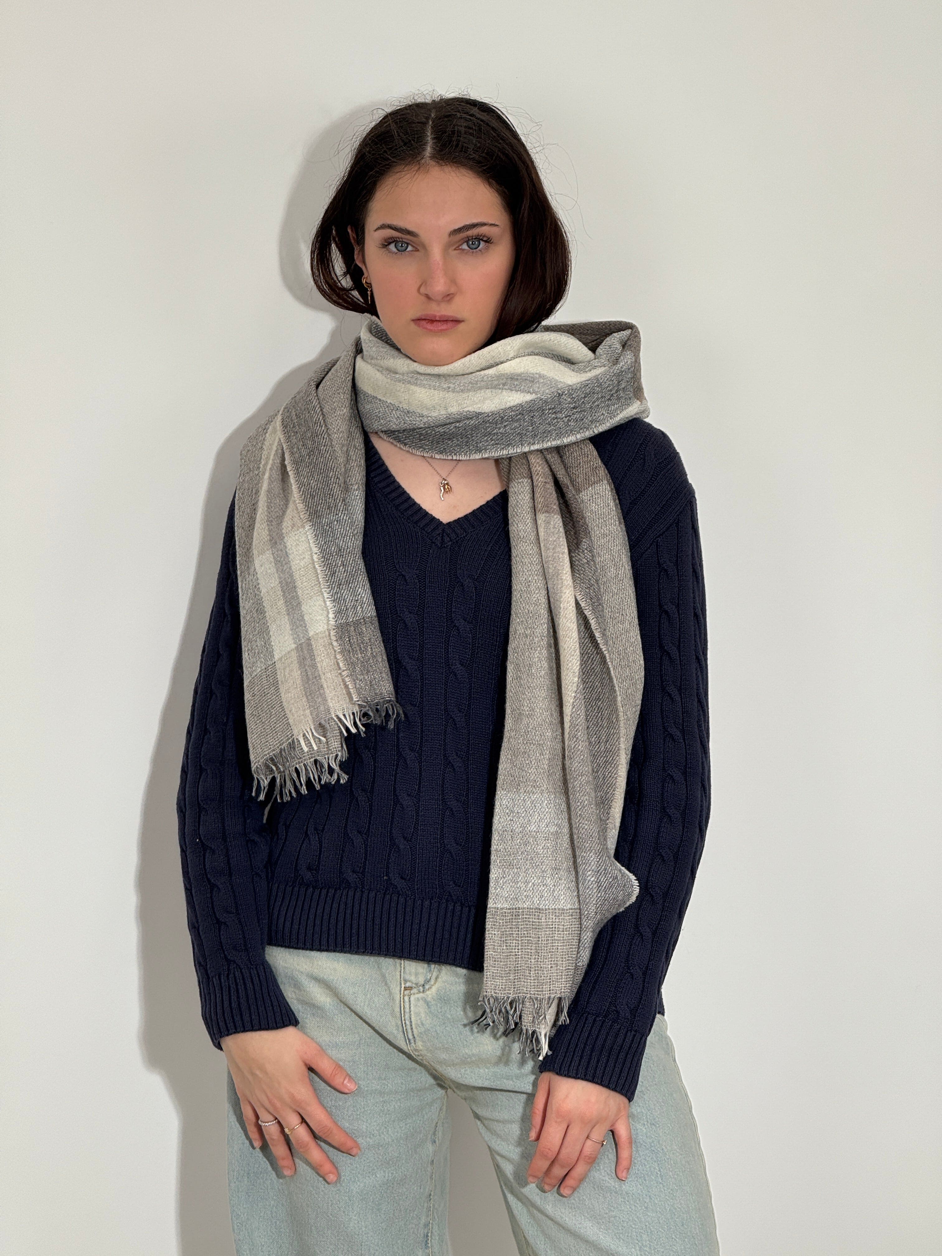 819 Stola Grigio Nocciola