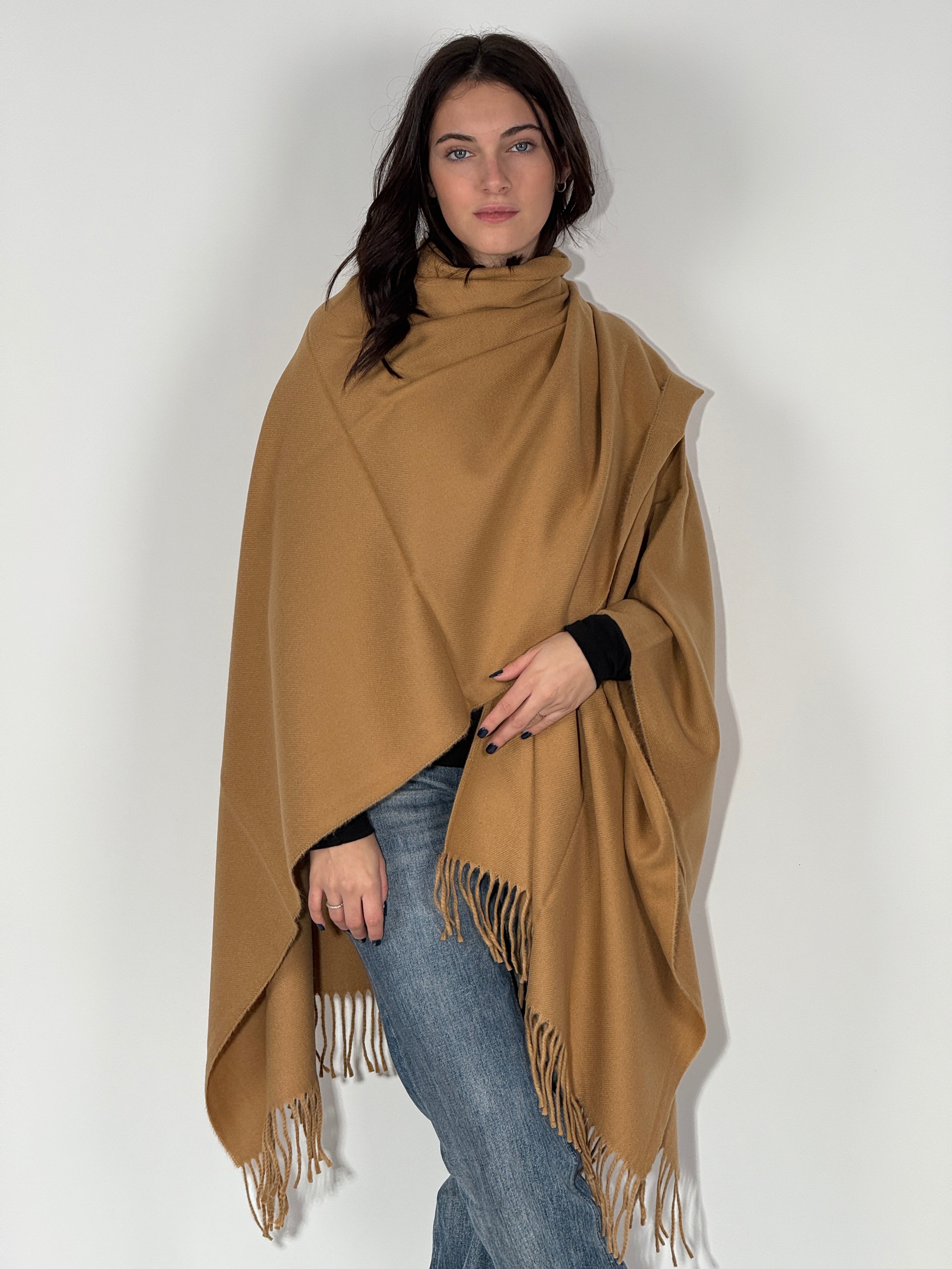 Poncho unito 1024 Cammello