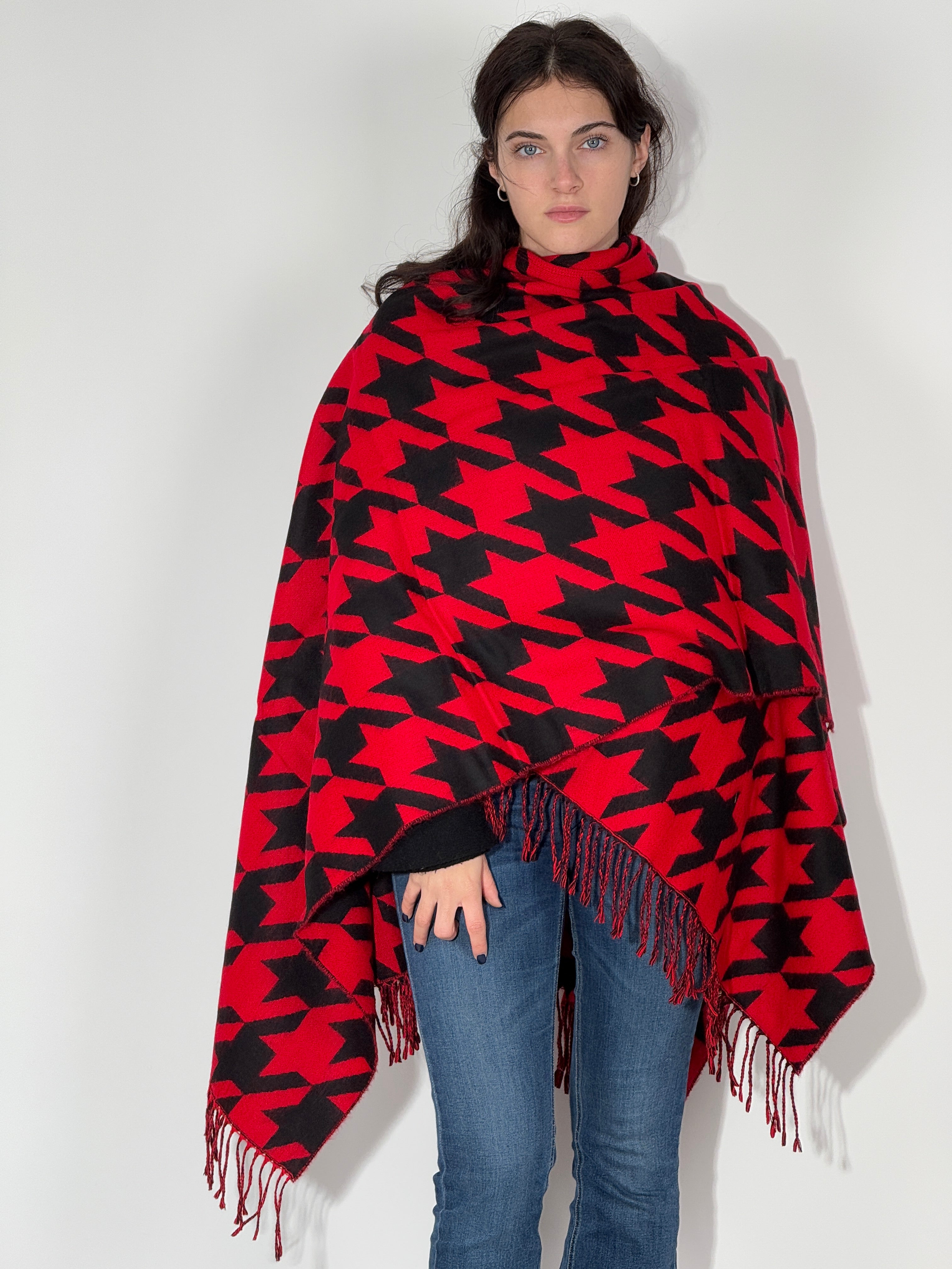 Poncho Jacquard 1018 Rosso-Nero