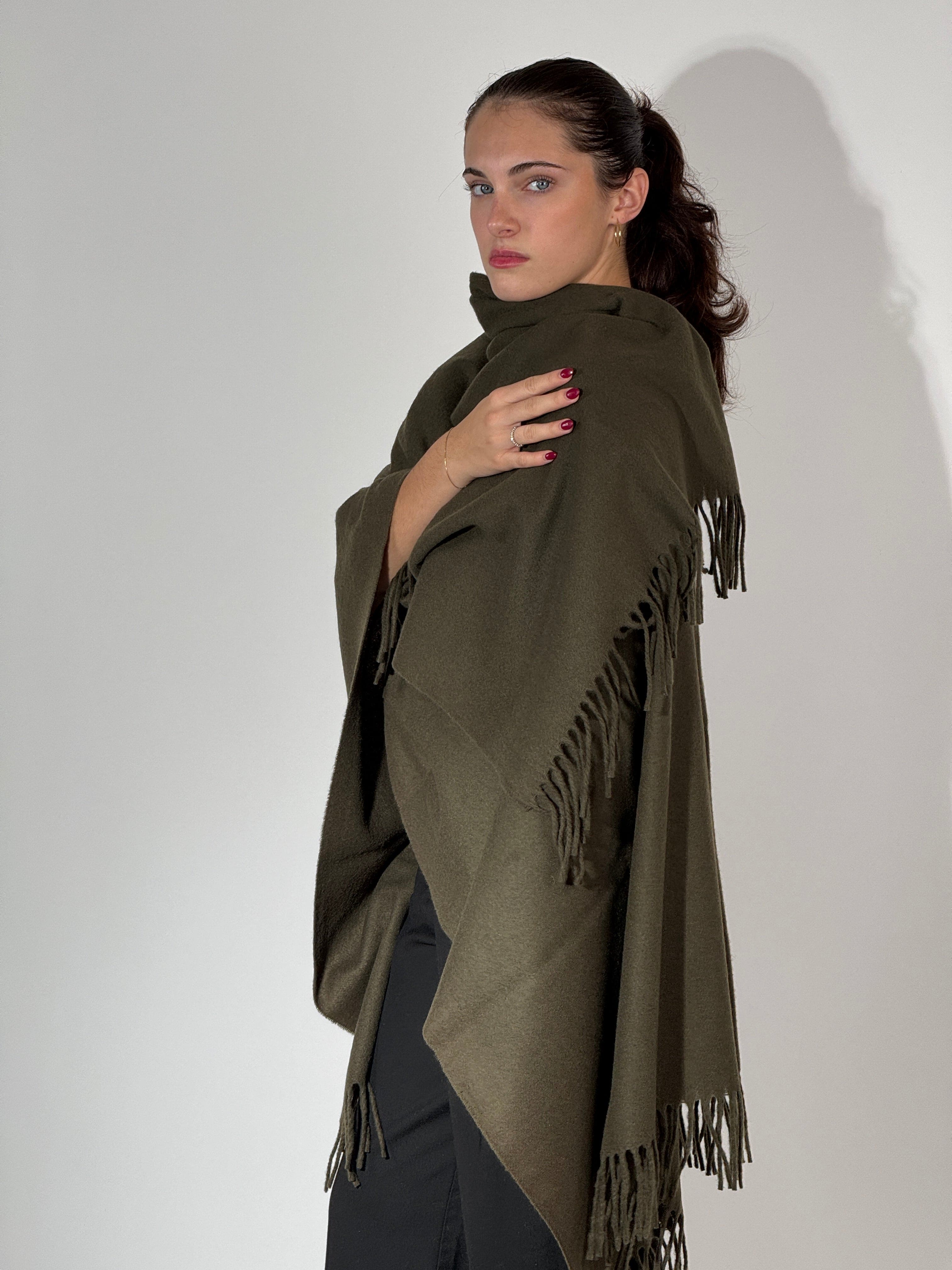 Poncho in Lana Verde Muschio