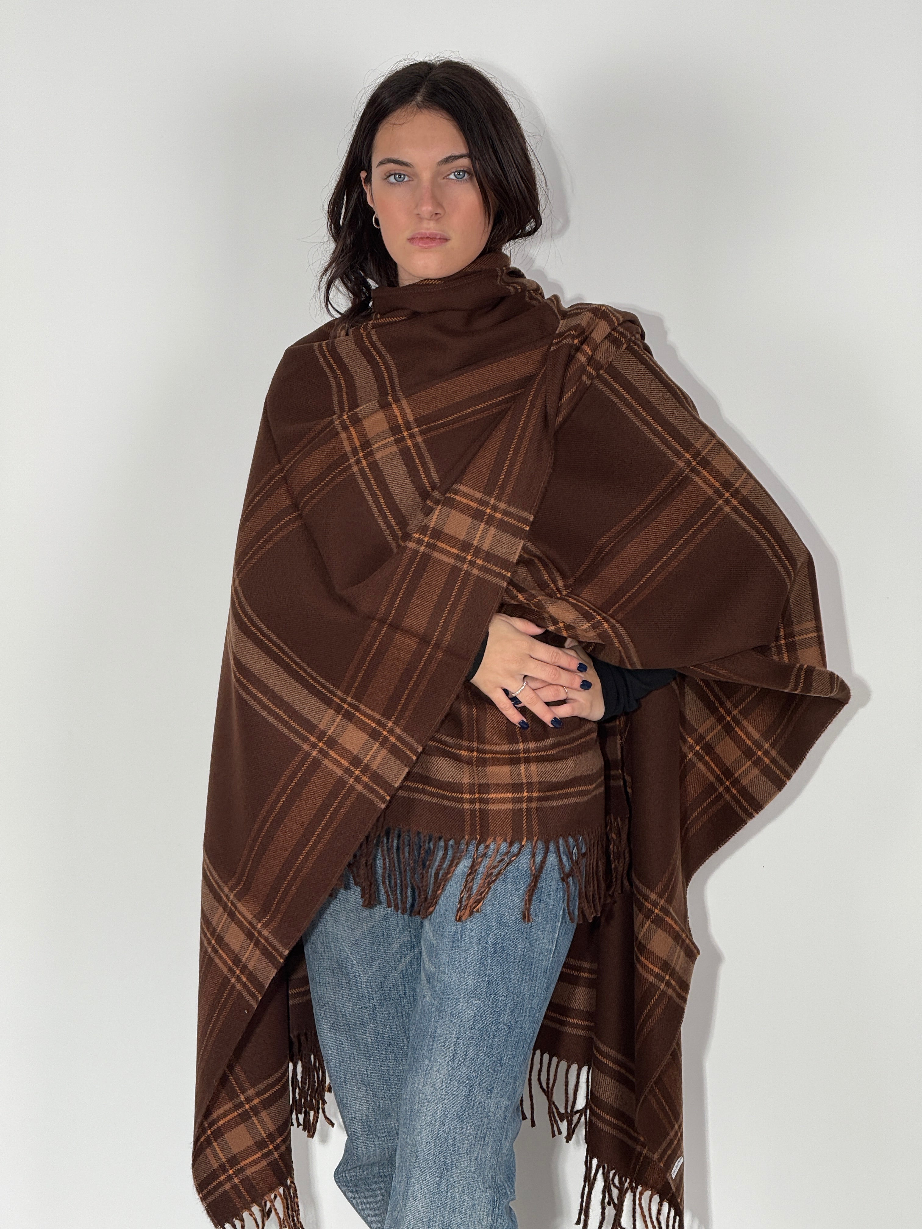 Poncho Quadri 758 Marrone