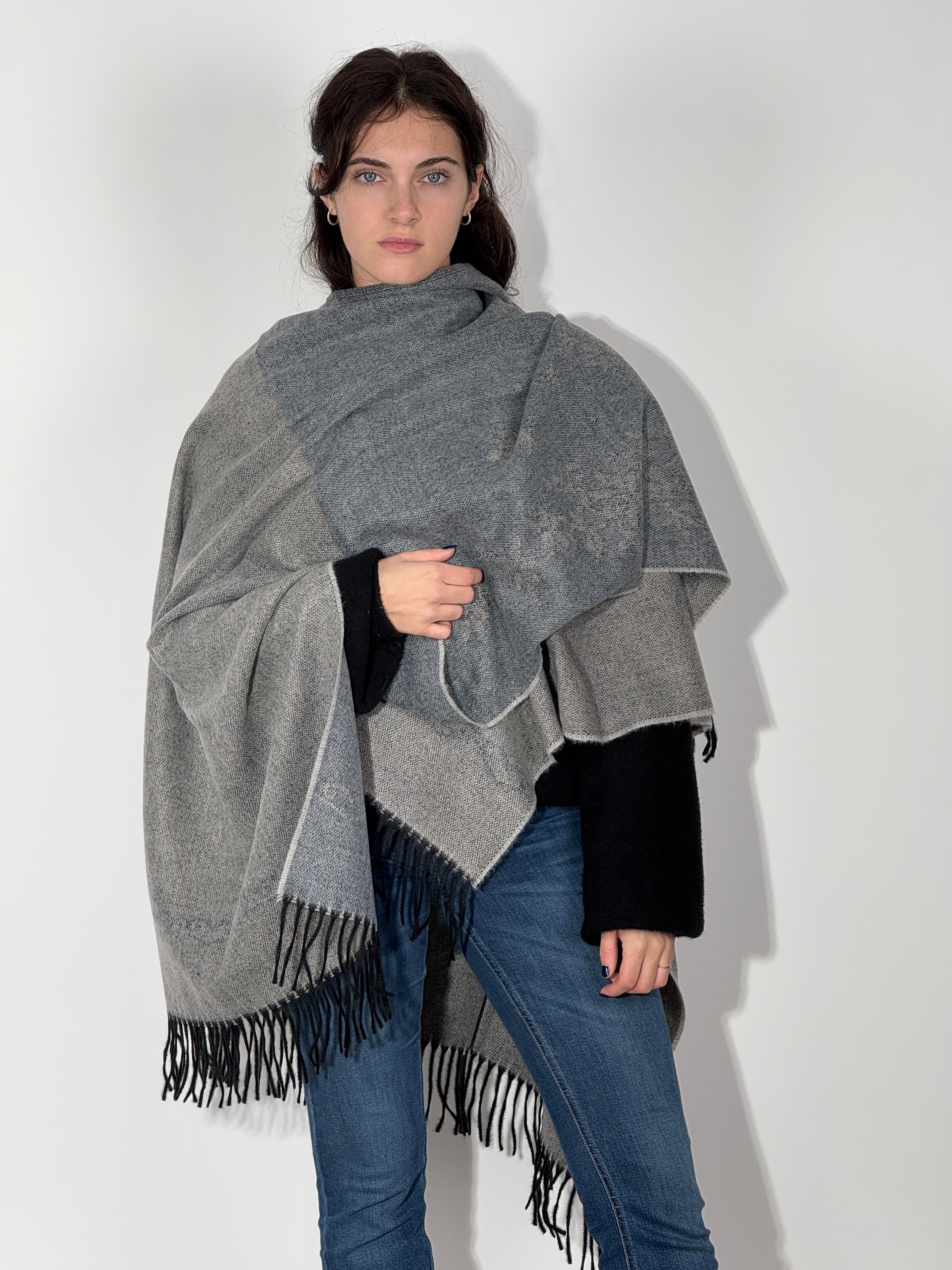 Poncho 938 Grigio Pietra