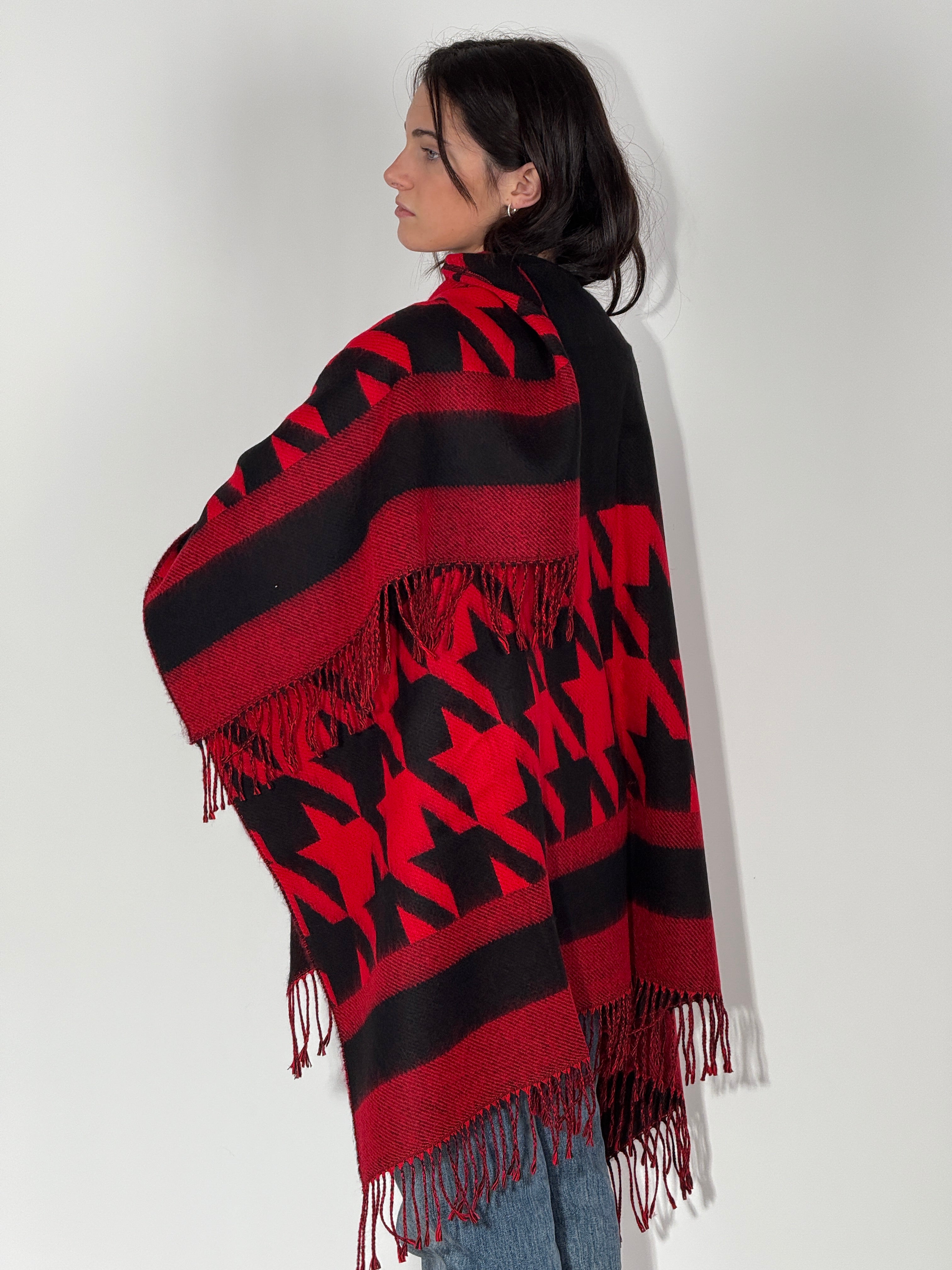 Poncho con balze 1021 Rosso Nero